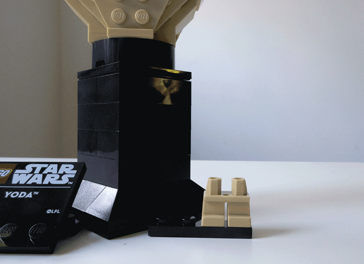 LEGO Star Wars Yoda podstavec s minifigúrkou