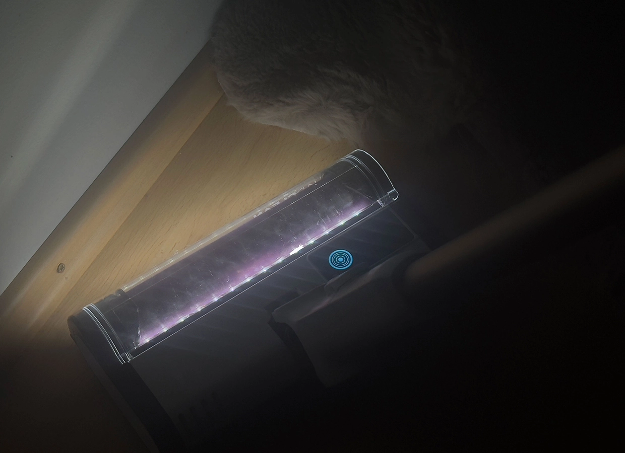 Shark IW3612EU Detect Pro – led osvetlenia
