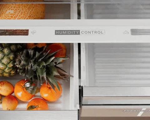 Fresh Box+ s posuvným ovládačom vlhkosti Whirlpool kombinovaná chladnička