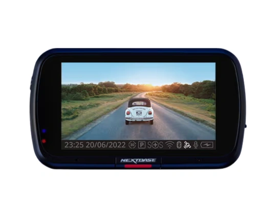 Autokamera Nextbase 522GW je vaim najlepm svedkom na cestch.
